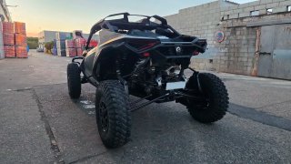 Can-Am Maverick R XRC