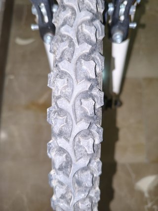 Bicicleta B´TWIN First 20 V-Brake