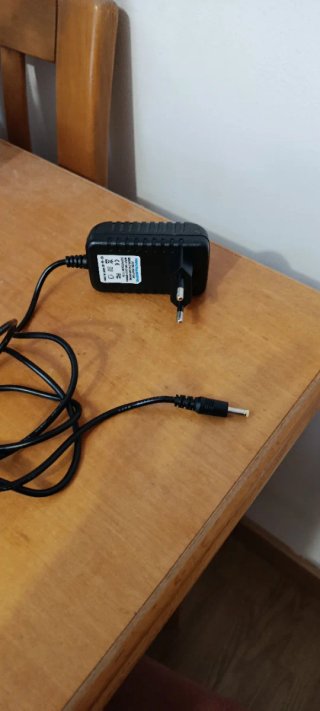 Adaptador de Corriente DC 9V