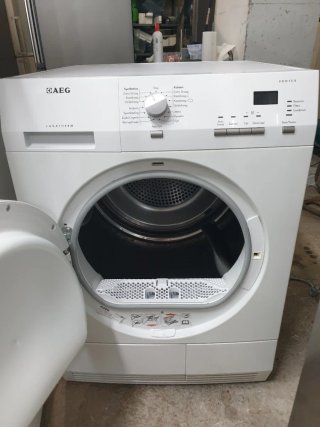 Secadora AEG 7kg Bomba de Calor