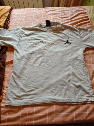 Camiseta Jordan Beige