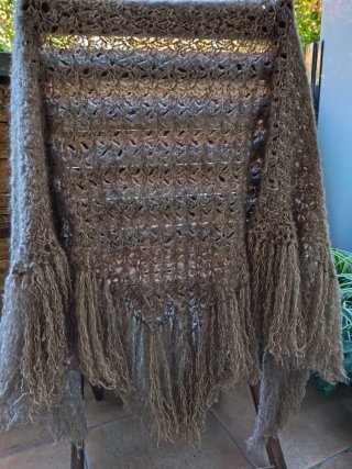 Toquilla crochet mohair con flecos