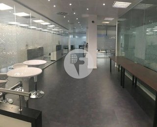 Oficina en alquiler en Zona Industrial en Prat de Llobregat, El
