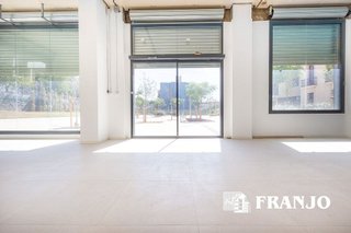 Local comercial en alquiler en Catalunya - Fontetes en Cerdanyola del Vallès