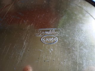 Caja de Lata Antigua Art Déco Canco Beautebox.