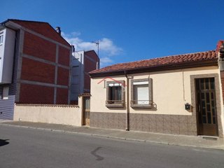 Chalet en venta en La Chantría - La Lastra en León