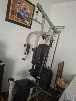 Máquina de ejercicios brazos y piernas