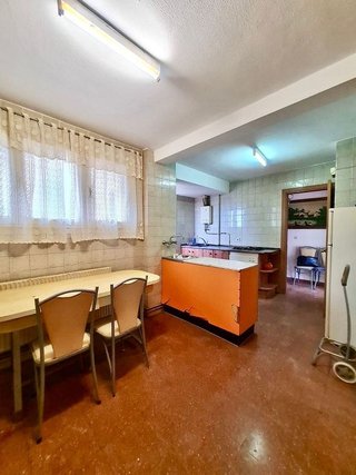 Piso en venta en El Polígono en Gijón