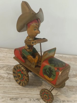 Juguete antiguo RICO vaquero rodeo a cuerda