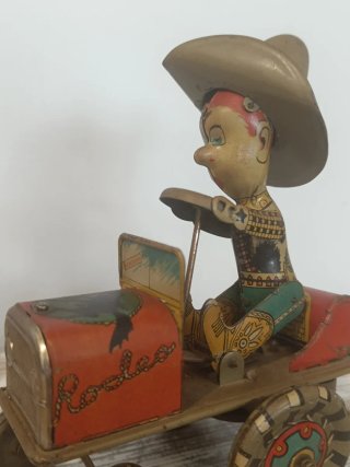 Juguete antiguo RICO vaquero rodeo a cuerda