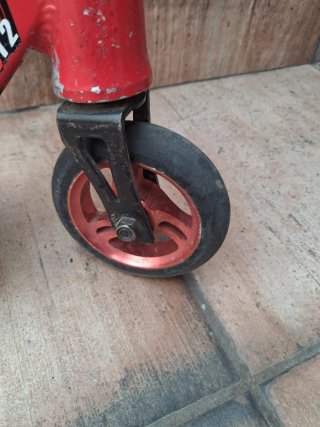 Patinete Booster Bestial B12 Rojo