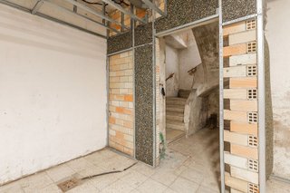 Local comercial en venta en Azpilagaña en Pamplona