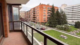 Piso en venta en Ermitagaña - Mendebaldea en Pamplona