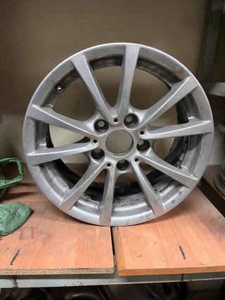 Llanta BMW 16 pulgadas