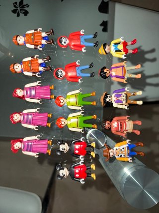 Lote de 16 figuras Disney