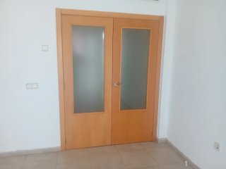 Puerta de paso de madera