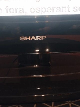 Televisor Sharp Negro