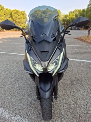 Kymco AK550 A2 Negra