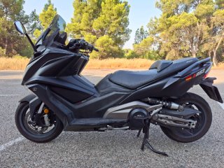 Kymco AK550 A2 Negra