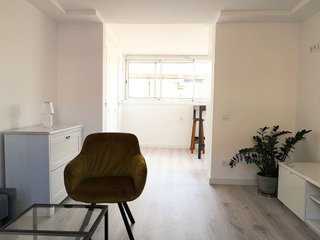 Estudio en alquiler en Collblanc en Hospitalet de Llobregat, L´