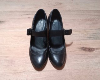 Zapatos de tacón Camper negros