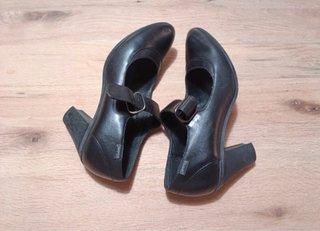 Zapatos de tacón Camper negros