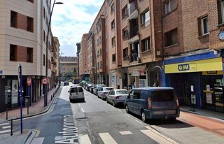 Local comercial en alquiler en Centro - Desierto - Arrontegi en Barakaldo