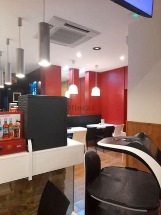 Local comercial en alquiler en Centro en Teruel