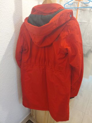 Abrigo invierno Didriksons S/34 Rojo, nuevo