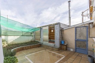 Casa adosada en venta en Chelva