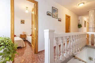 Casa adosada en venta en Chelva