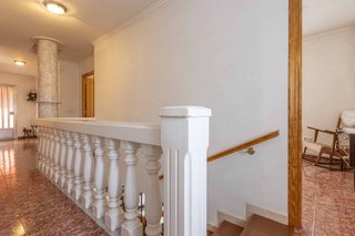 Casa adosada en venta en Chelva