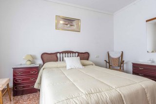 Casa adosada en venta en Chelva
