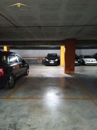 Garaje en alquiler en Teatinos en Málaga
