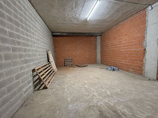 Local comercial en alquiler en Peñacastillo - Nueva Montaña en Santander
