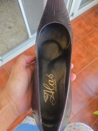Zapatos de tacón piel burdeos