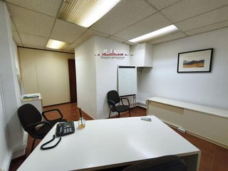 Oficina en alquiler en Les Corts en Barcelona