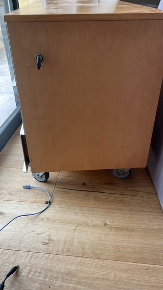 Cajonera Reflex de 3 cajones de madera y aluminio