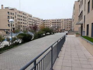 Garaje en venta en Parla Este en Parla