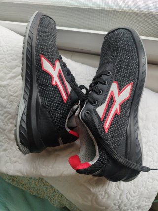 Zapatos U-Power Negros y Rojos
