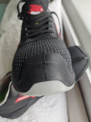 Zapatos U-Power Negros y Rojos