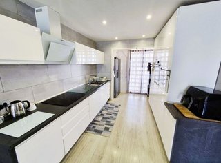 Casa pareada en venta en Calaburra - Chaparral en Mijas