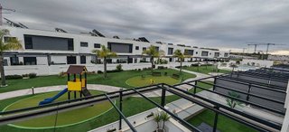 Casa adosada en venta en Entrenúcleos en Dos Hermanas