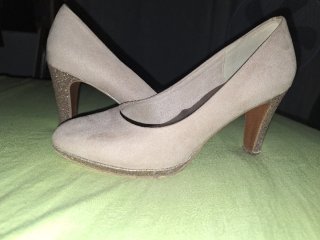 Zapatos de tacón rosa