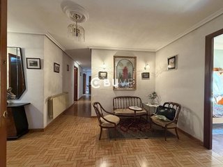 Piso en venta en Casco Antiguo en León