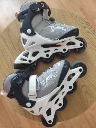 Patines en línea + protecciones+ bolsa transporte