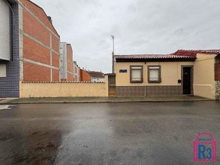 Casa en venta en La Chantría - La Lastra en León