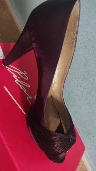 Zapatos de Raso Pilar Burgos Morados