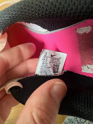 Botas de fútbol Nike talla 36