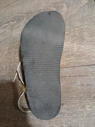 Sandalias Planas Doradas